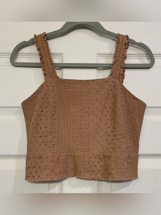 URBAN Romantics Tops - Urban Romantics Carmel Brown Eyelet Cropped Small Tank Top.        3377